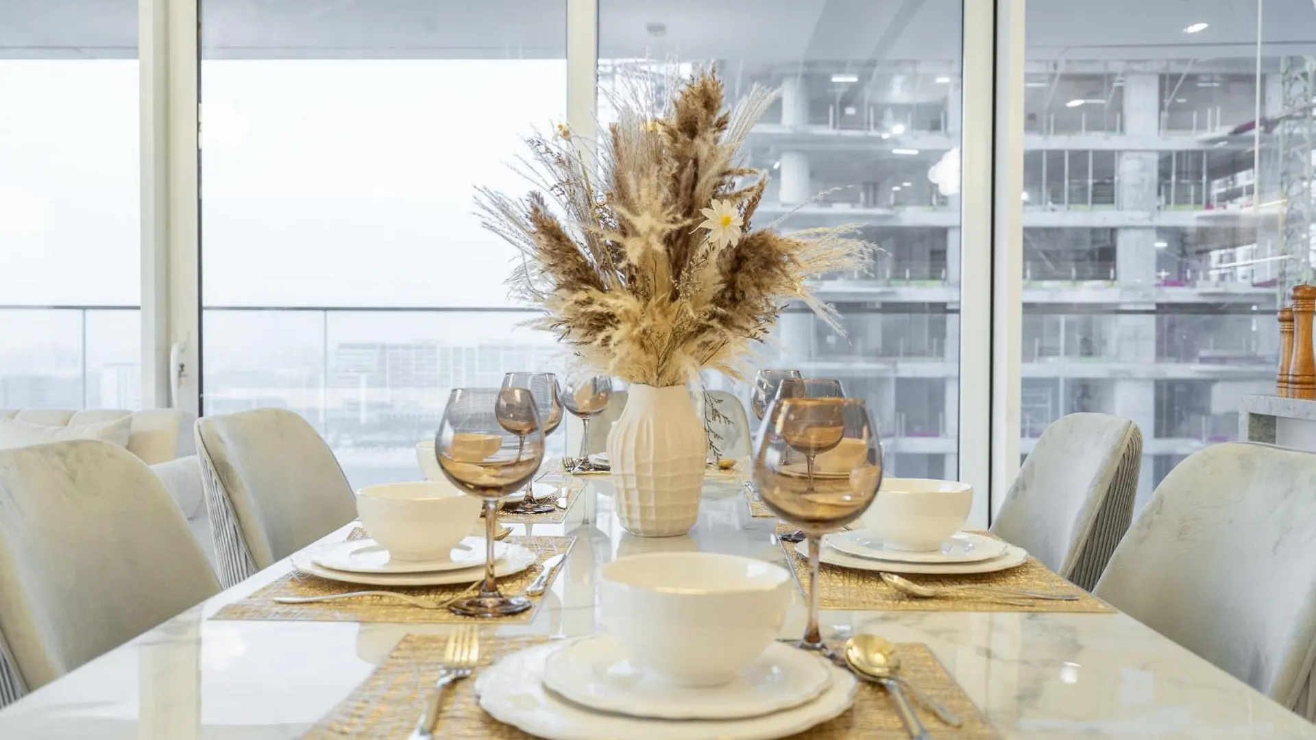 Apartment Grand Bleu I Private Beach I Palm Jumeirah, Sea & Sky Views I Infinity Pool I Ps5 I By Skyline Serenity Dubai United Arab Emirates